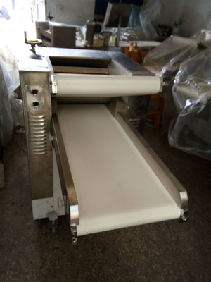 comprar Máquina de rolamento manual automática de folhas de massa de aço inoxidável 300 kg/h Fabricação em linha