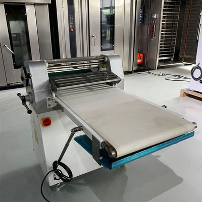 Pequeno tipo de pasteleira laminadora de pasteleira Pita pasteleira de pão 750w 220v / 380v 50hz