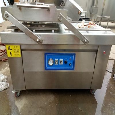 Máquina de embalagem a vácuo de câmara dupla para frutos do mar / carne salgada / peixe seco / porco / carne bovina / arroz